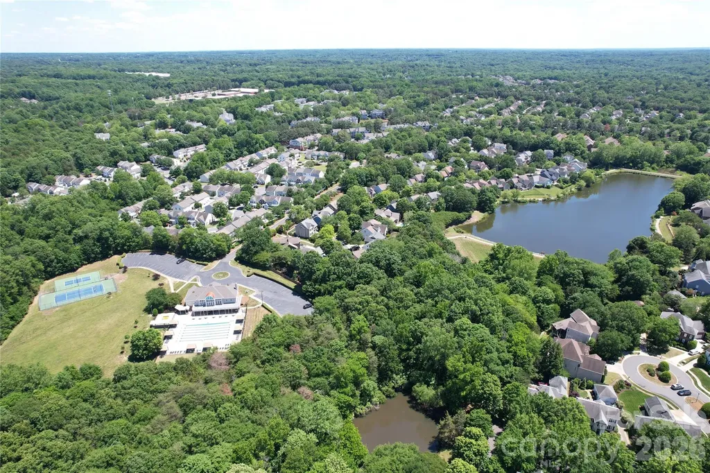 2806 Saintfield Place Charlotte NC 28270