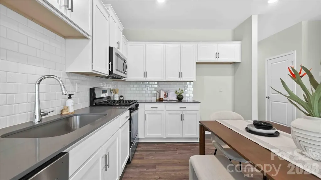 663 13th Avenue Drive NE Hickory NC 28601