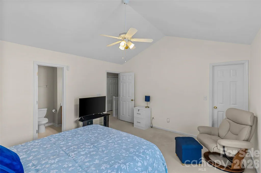 8733 Robinson Forest Drive Charlotte NC 28277