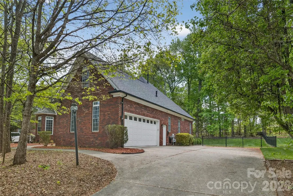 4854 Huddersfield Drive Harrisburg NC 28075