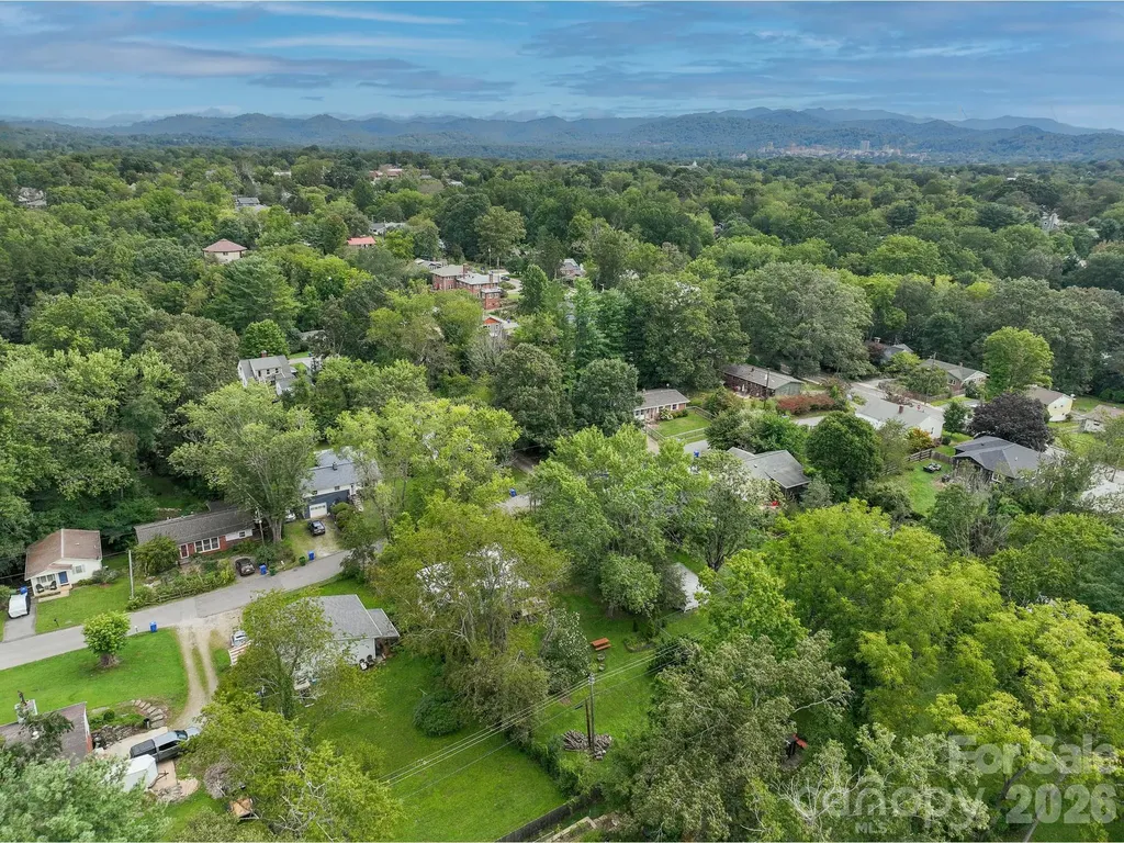 10 Rex Drive Asheville NC 28806