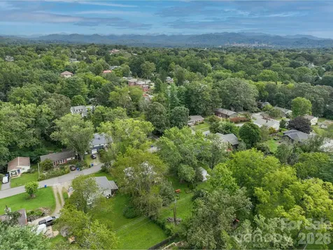 10 Rex Drive Asheville NC 28806