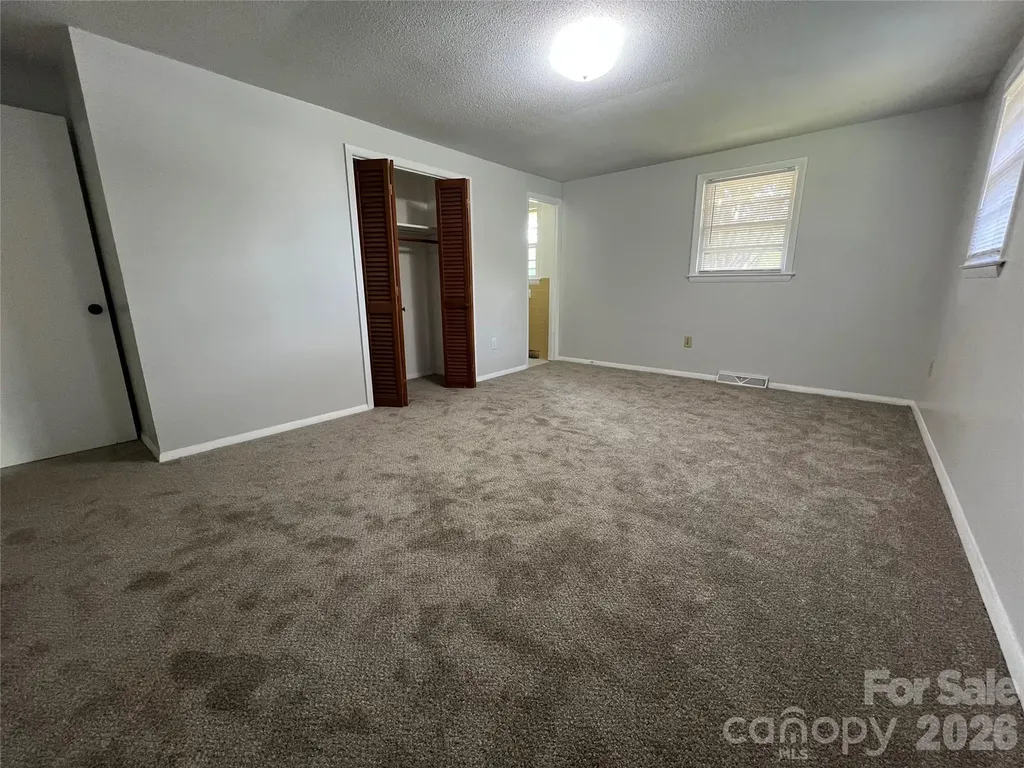 649 Pine Extension Forest City NC 28043