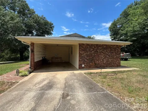 649 Pine Extension Forest City NC 28043