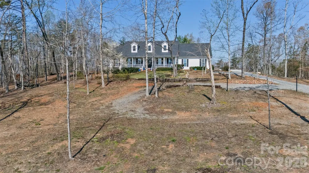 374 & 378 Collinsville Road Columbus NC 28722