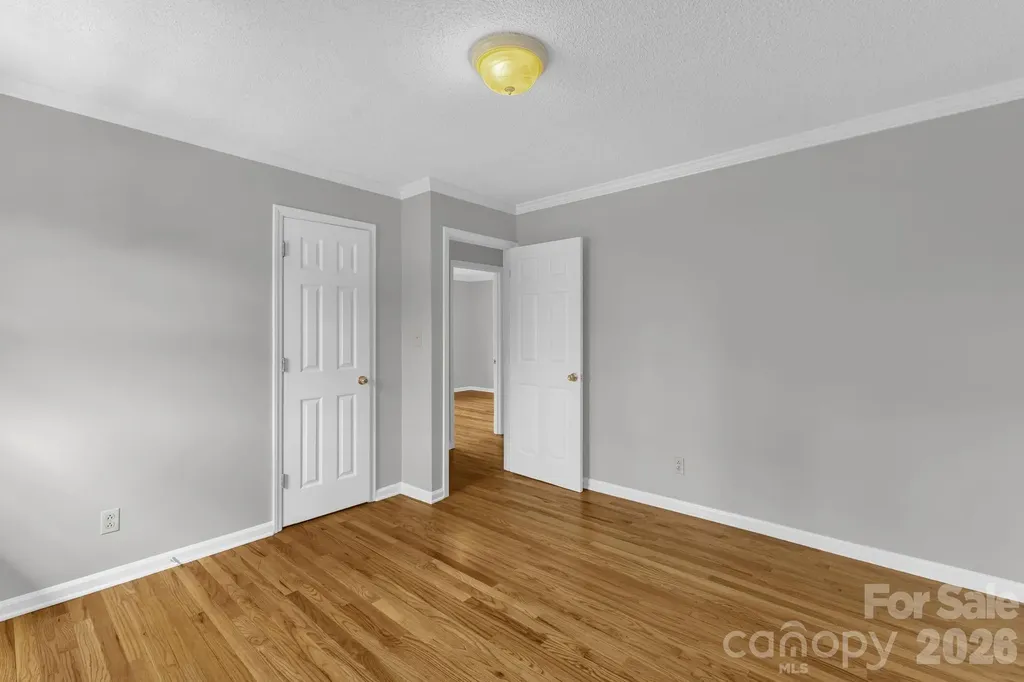 147 Elkwood Road Asheville NC 28804