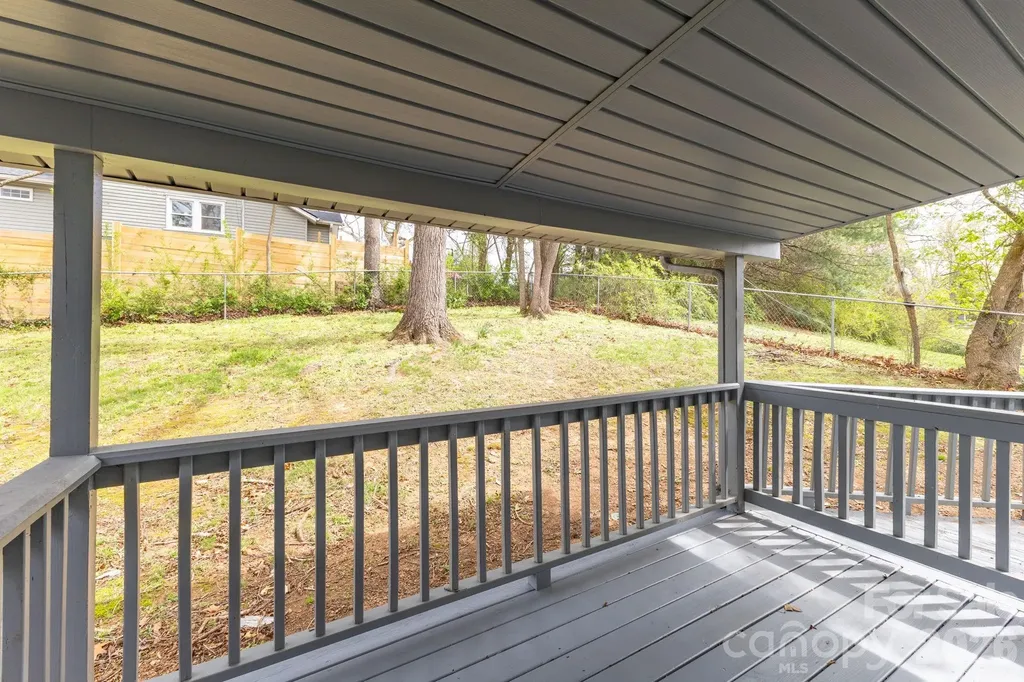 147 Elkwood Road Asheville NC 28804