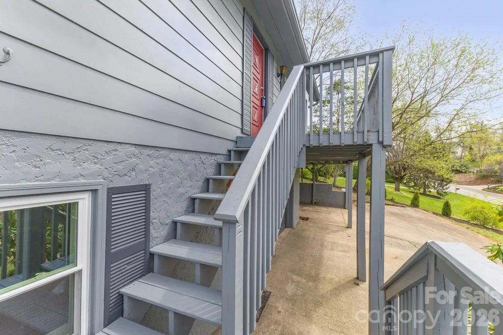 147 Elkwood Road Asheville NC 28804