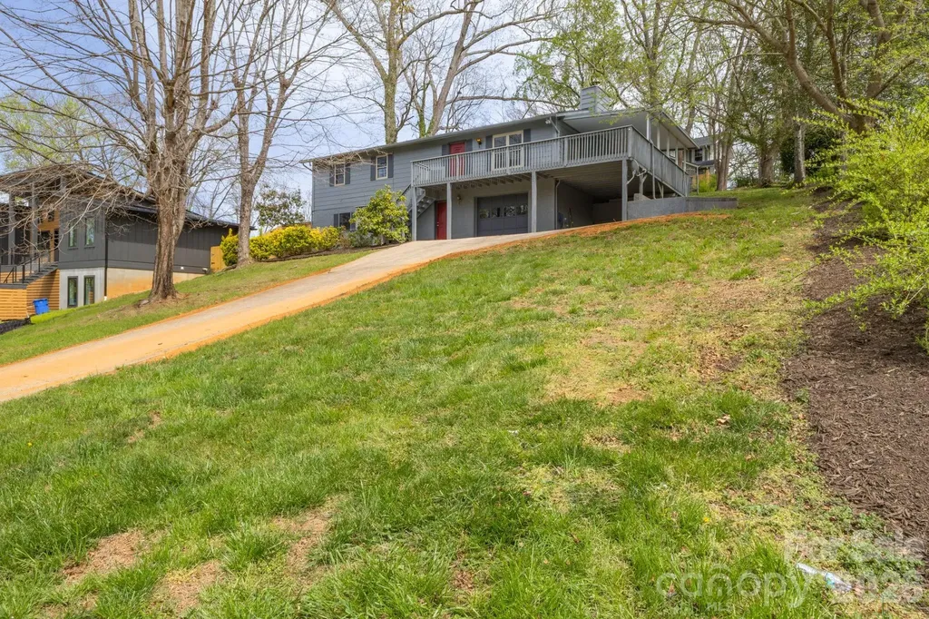 147 Elkwood Road Asheville NC 28804