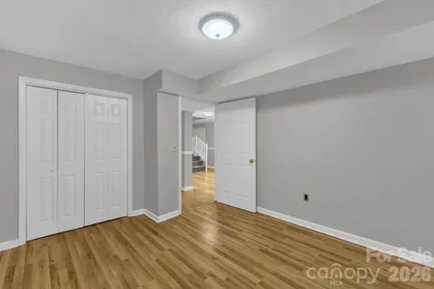 147 Elkwood Road Asheville NC 28804