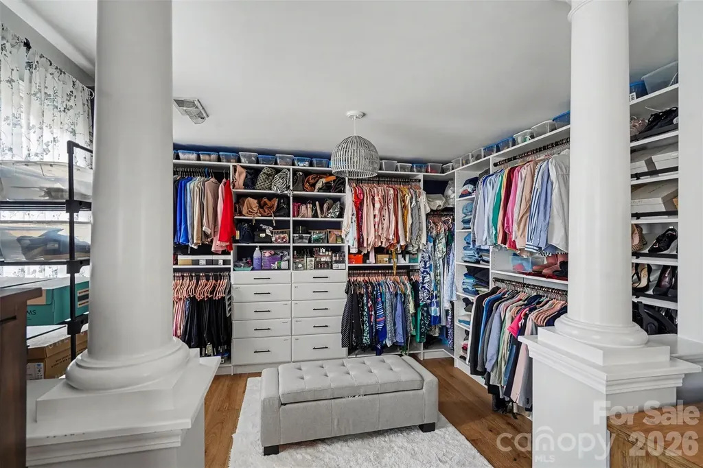 1619 Ballwood Court Charlotte NC 28227