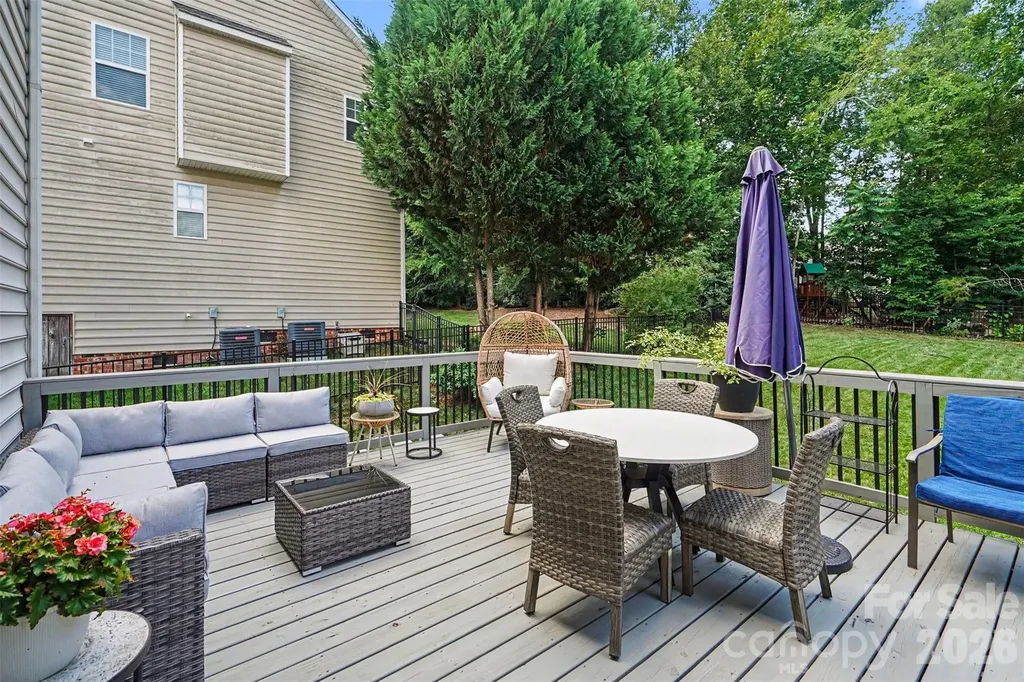 1619 Ballwood Court Charlotte NC 28227