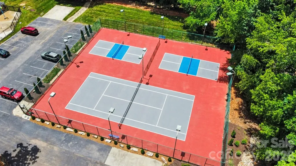 1619 Ballwood Court Charlotte NC 28227