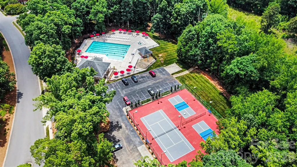 1619 Ballwood Court Charlotte NC 28227