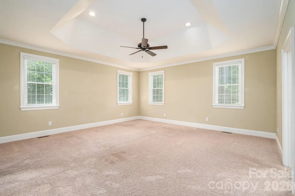 6627 Harbor Oaks Drive Denver NC 28037