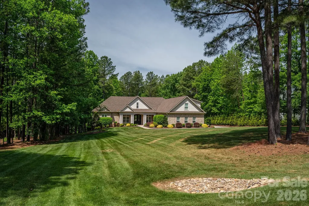 6627 Harbor Oaks Drive Denver NC 28037