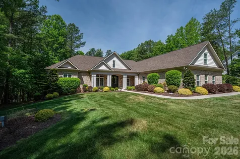 6627 Harbor Oaks Drive Denver NC 28037
