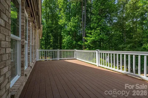 6627 Harbor Oaks Drive Denver NC 28037