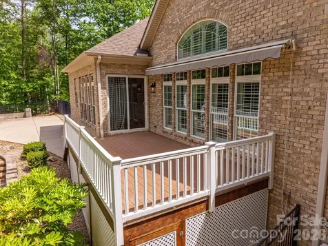 6627 Harbor Oaks Drive Denver NC 28037