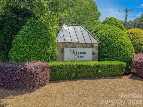 6627 Harbor Oaks Drive Denver NC 28037