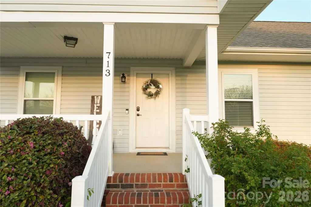 713 Willie Beatty Court Statesville NC 28677