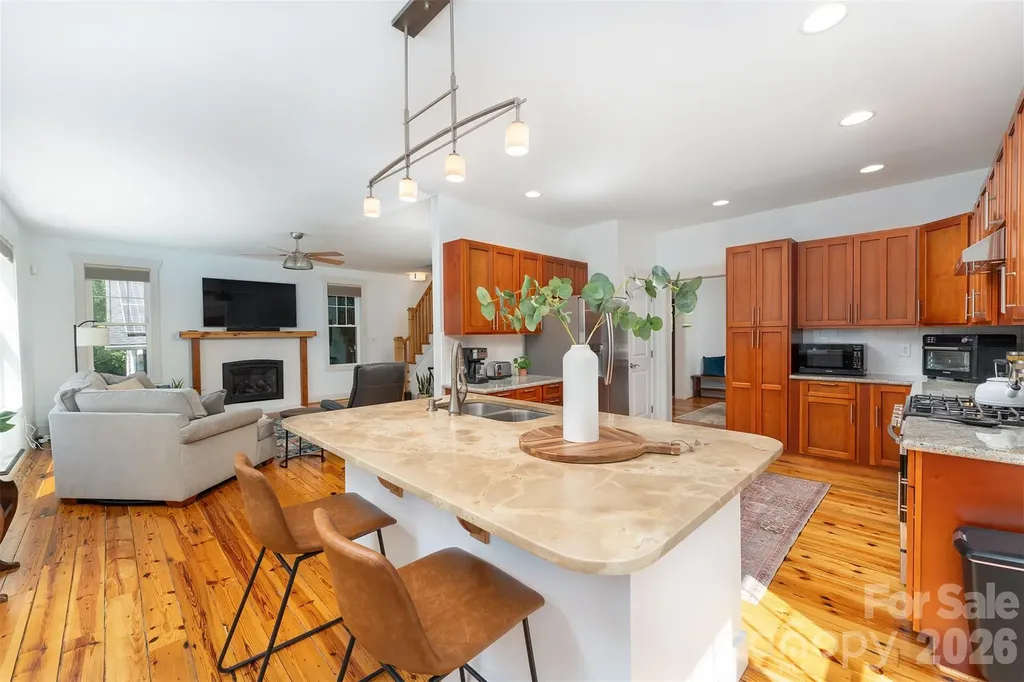 101 Courtland Avenue Asheville NC 28801