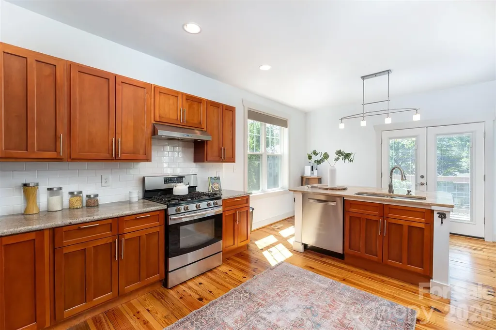 101 Courtland Avenue Asheville NC 28801
