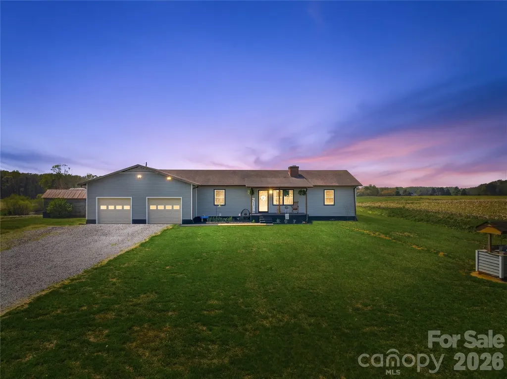 2452 Tower Road East Bend NC 27018