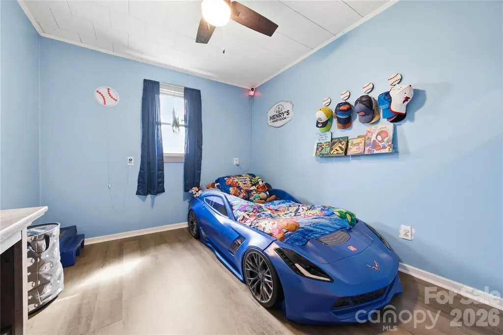 2452 Tower Road East Bend NC 27018