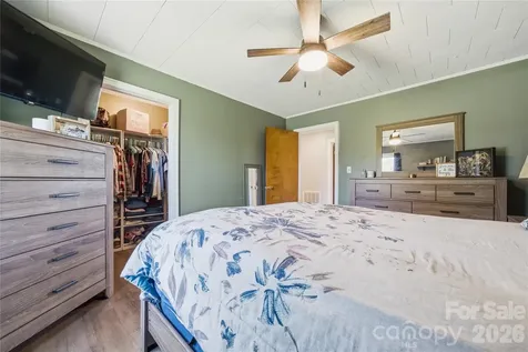 2452 Tower Road East Bend NC 27018
