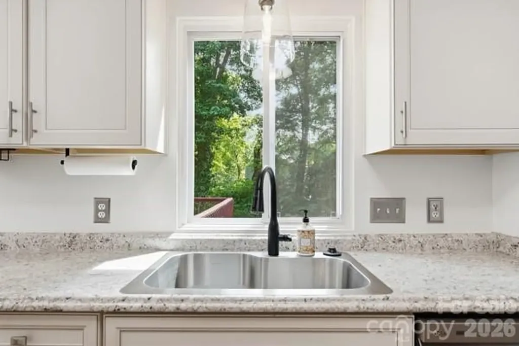 2501 Olde Whitehall Road Charlotte NC 28273