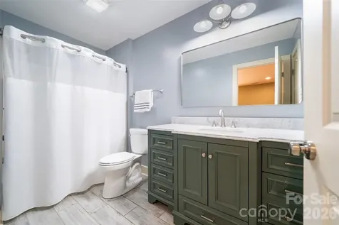 328 Old Greenville Road Zirconia NC 28790