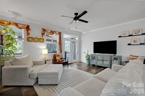 13124 Lakemore Drive Charlotte NC 28278
