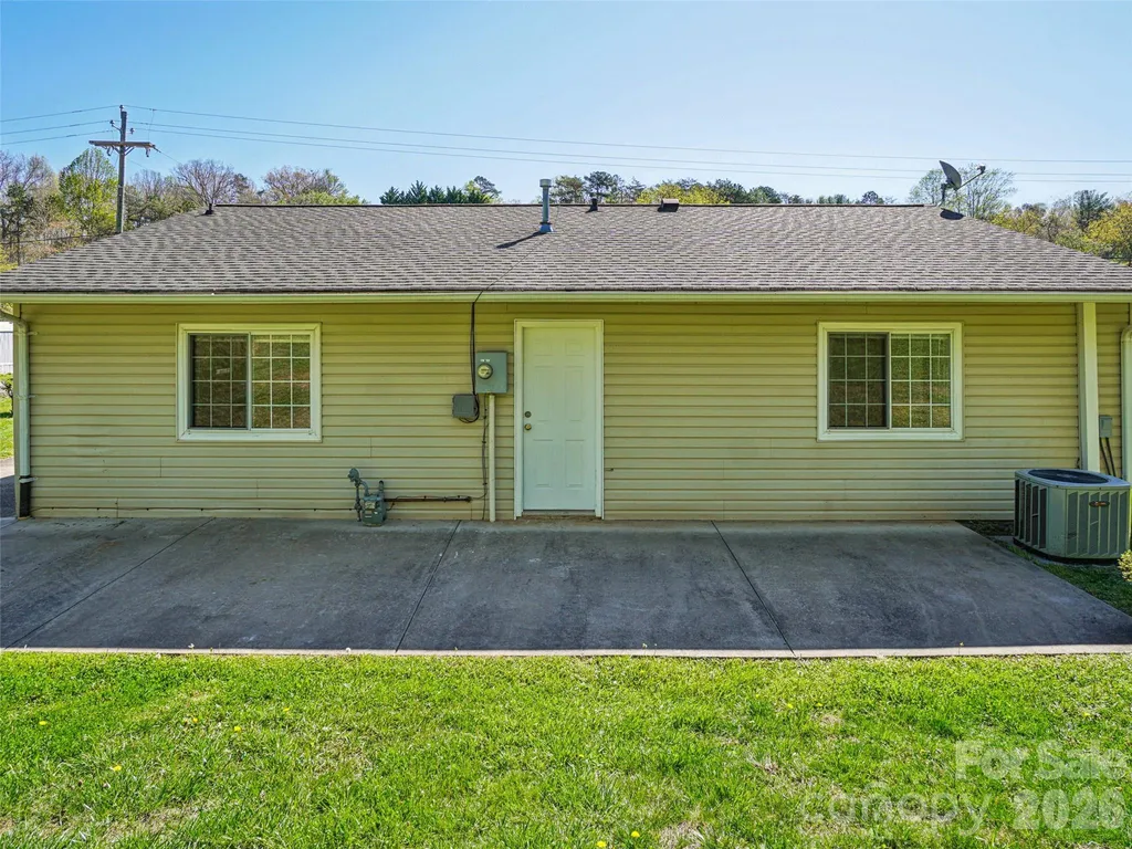 88 Lees Creek Road Asheville NC 28806