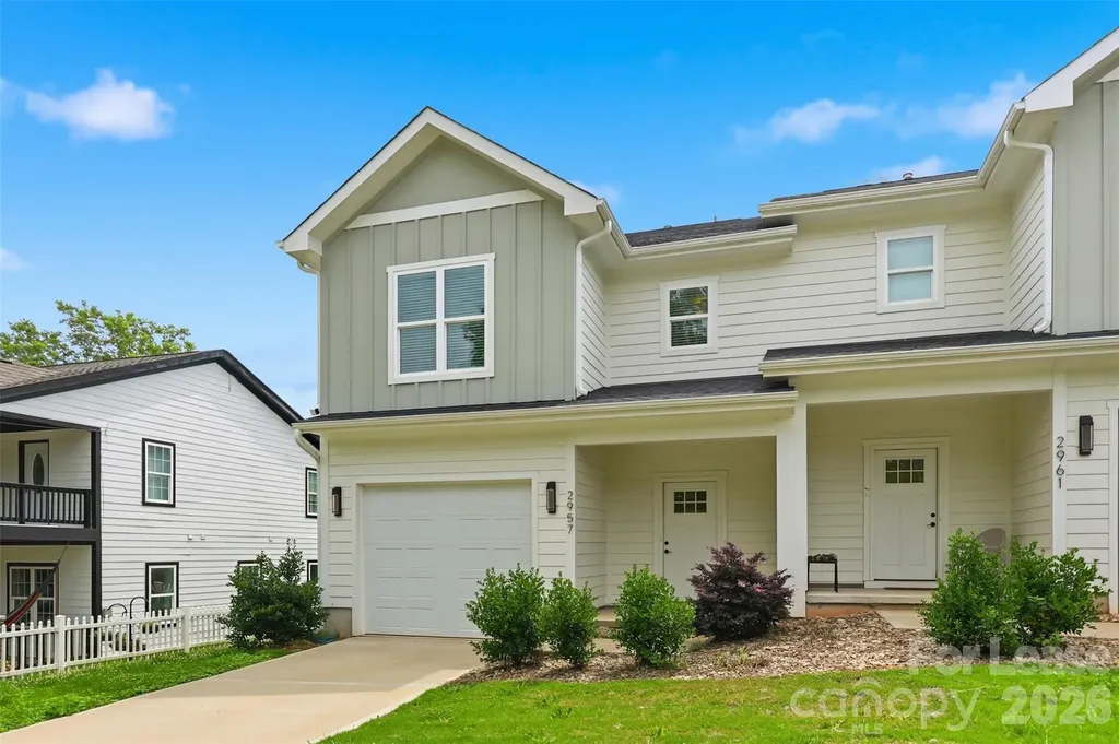 2957 Ross Avenue Charlotte NC 28208