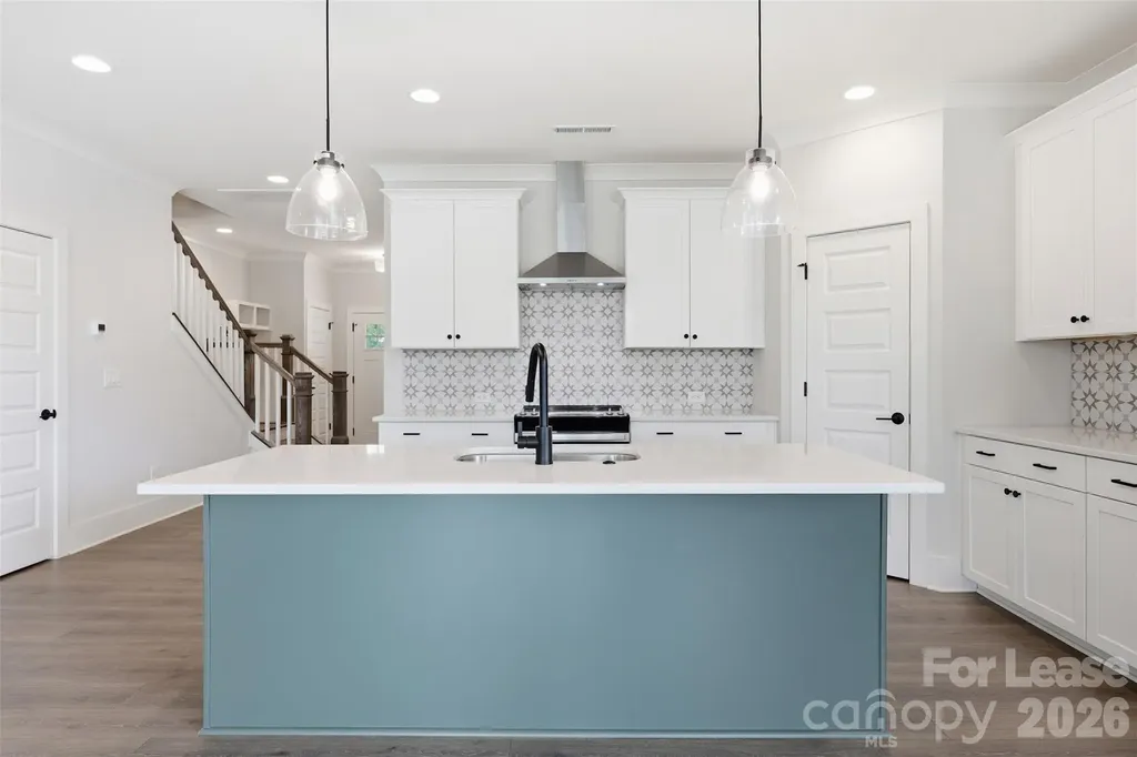 2957 Ross Avenue Charlotte NC 28208