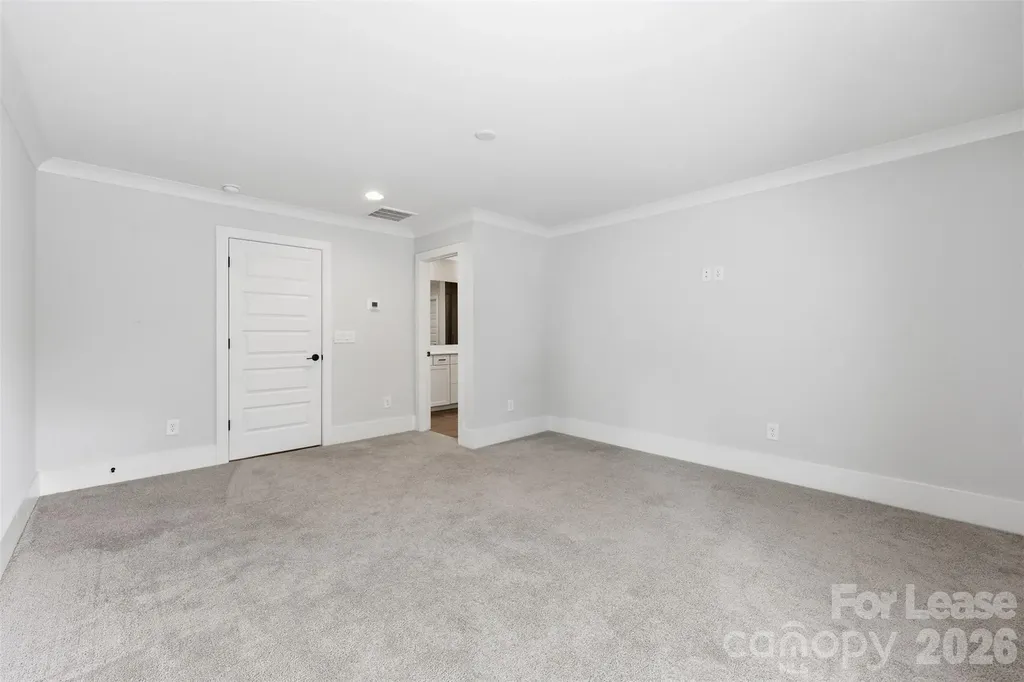2957 Ross Avenue Charlotte NC 28208
