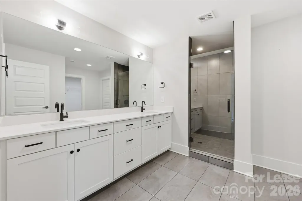 2957 Ross Avenue Charlotte NC 28208