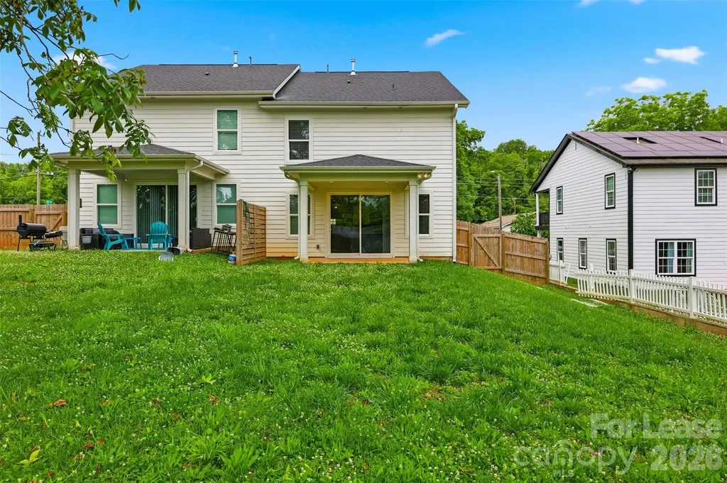 2957 Ross Avenue Charlotte NC 28208