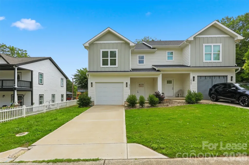 2957 Ross Avenue Charlotte NC 28208