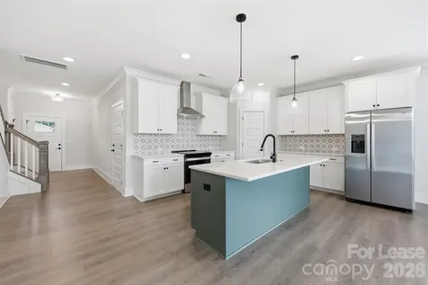 2957 Ross Avenue Charlotte NC 28208