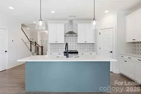2957 Ross Avenue Charlotte NC 28208