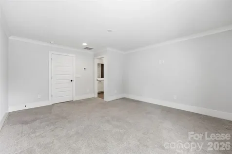 2957 Ross Avenue Charlotte NC 28208