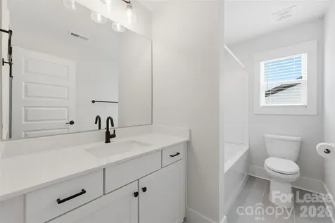 2957 Ross Avenue Charlotte NC 28208