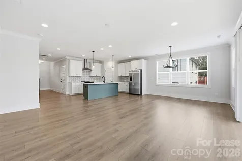 2957 Ross Avenue Charlotte NC 28208