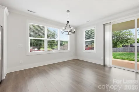 2957 Ross Avenue Charlotte NC 28208