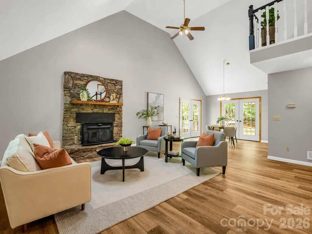 2304 Mountain Page Road Saluda NC 28773