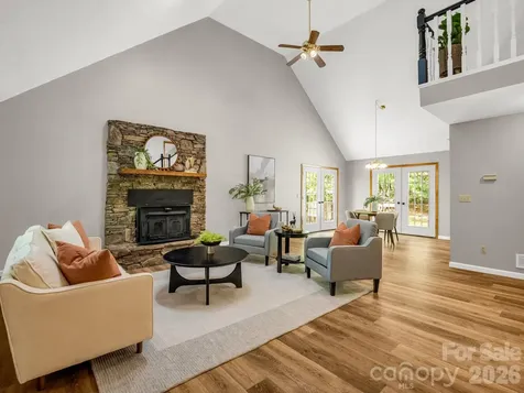 2304 Mountain Page Road Saluda NC 28773