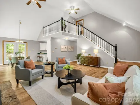 2304 Mountain Page Road Saluda NC 28773