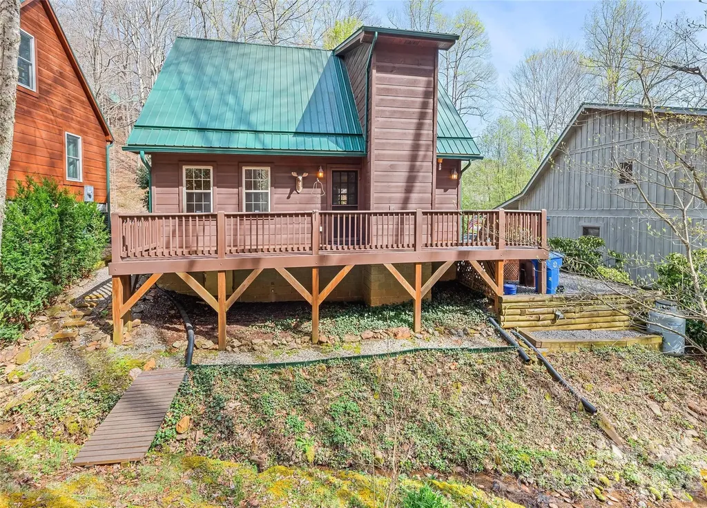 41 Trapper Lane Waynesville NC 28785